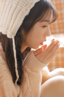 情窦初开的小姑娘